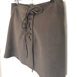 Lace-up skirt